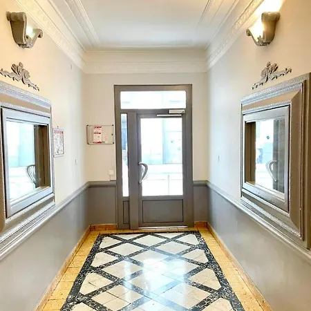Congres Apartment *